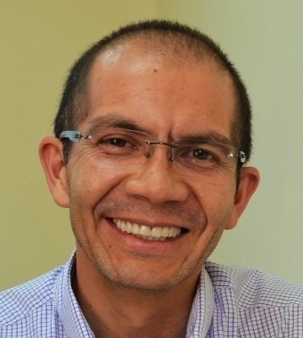 Dr. Edgar Estupinan